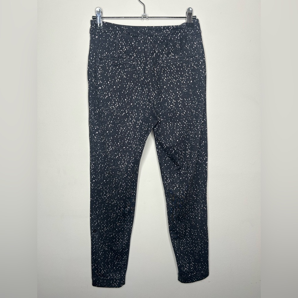 Lululemon Jet Crop (Slim) *Luxtreme Butterfly Texture Mink Berry Black Pant Sz 6 - Picture 5 of 11